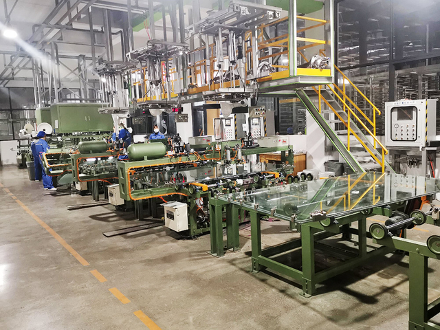 fuertes capacidades de fabricación